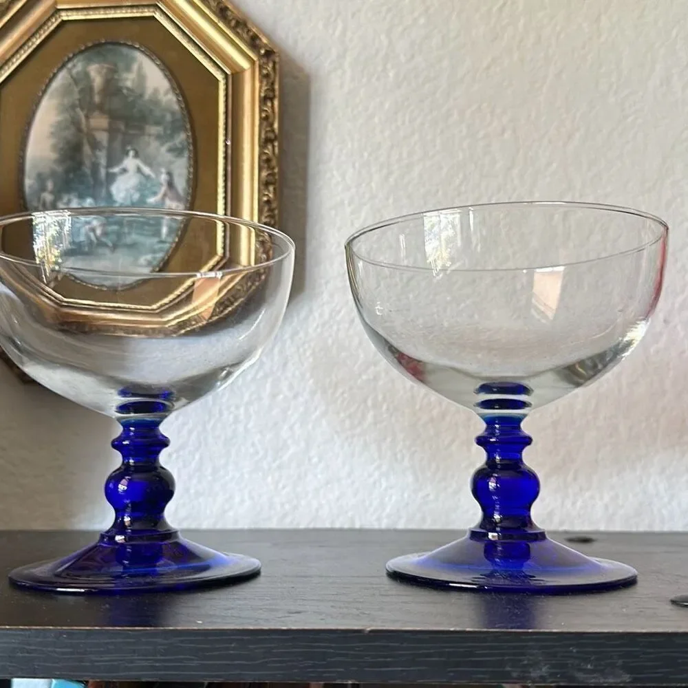 Set of two blue cocktail glasses short margarita / cocktail glasses